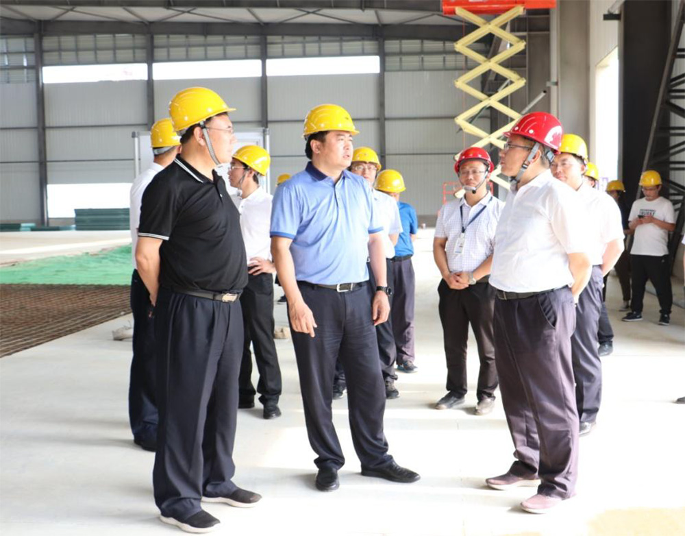 关于市领导到秦皇岛精工绿筑开展项目建设和 安全生产工作的调研活动的简报(图2)